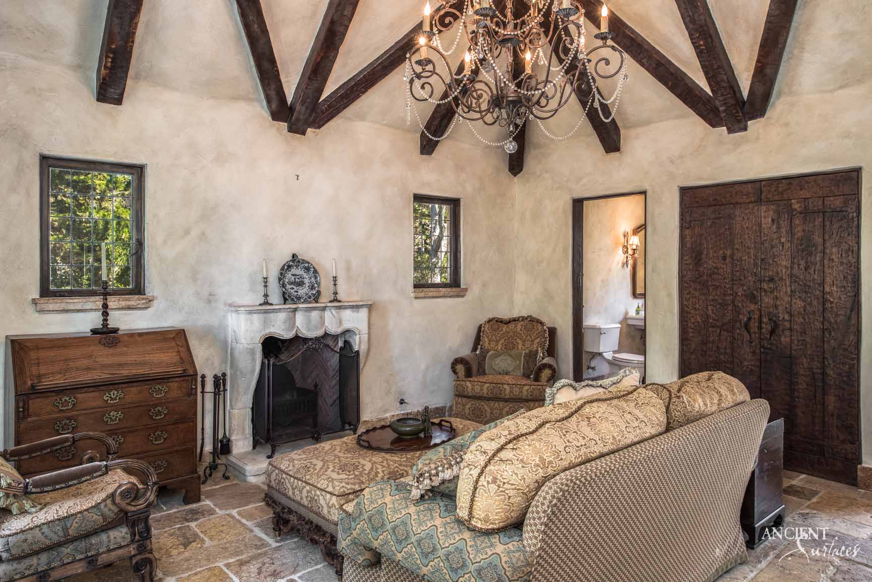  Analyzing image    Limestone-Fireplace-Reclaimed-Stone-Mantles-Ancient-Surfaces-Vintage-Cheminee-Elegant-Home-Decor-Ideas-